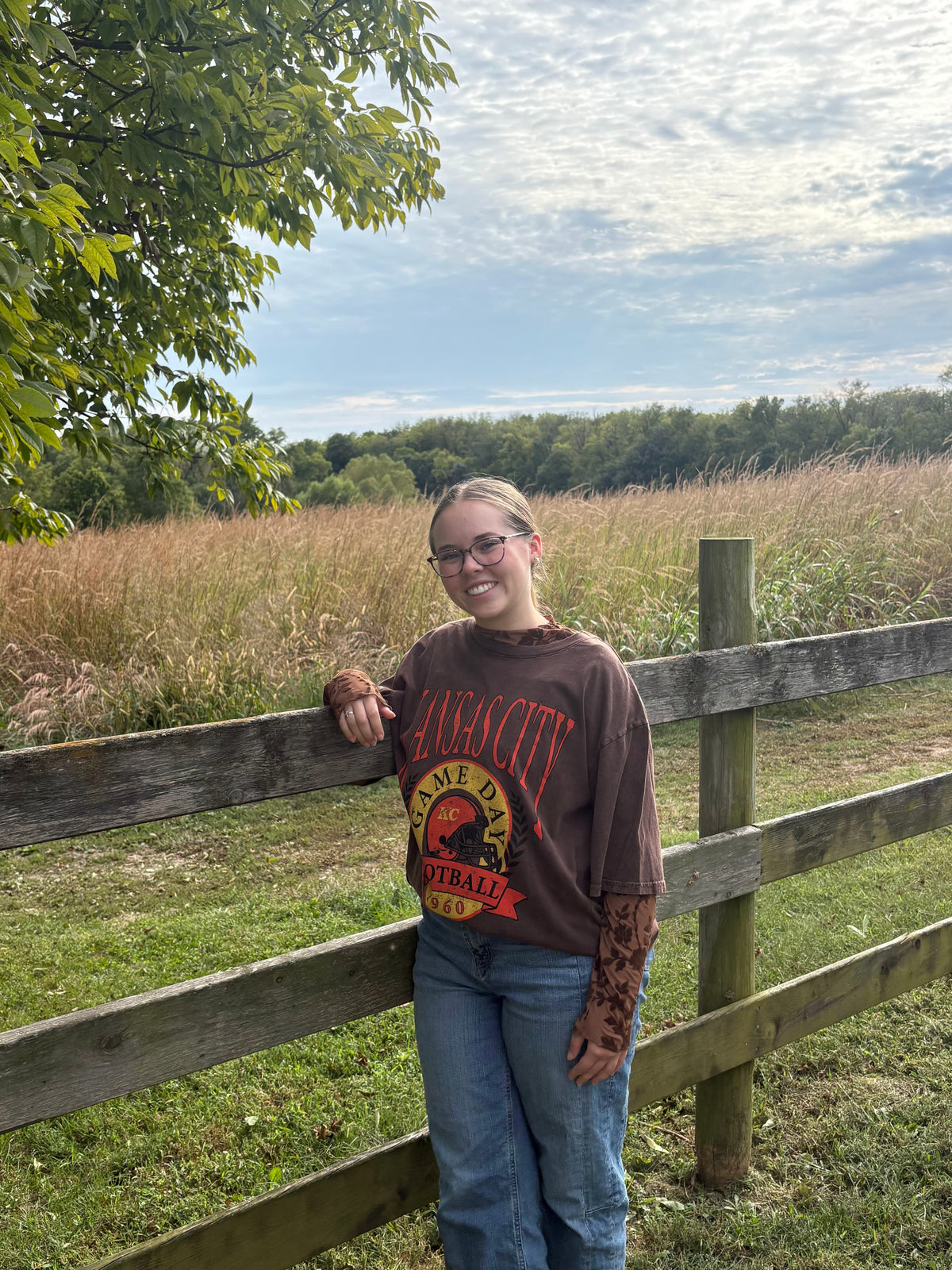 KANSAS CITY GAMEDAY FOOTBALL OVERSIZED MINERAL GRAPHIC TEE | Queen Bee Boutique