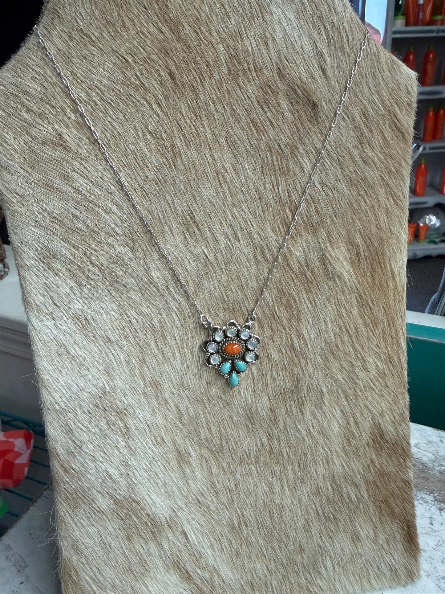 SUMMER DAYS SPINY TURQUOISE SHELL NECKLACE | Queen Bee Boutique