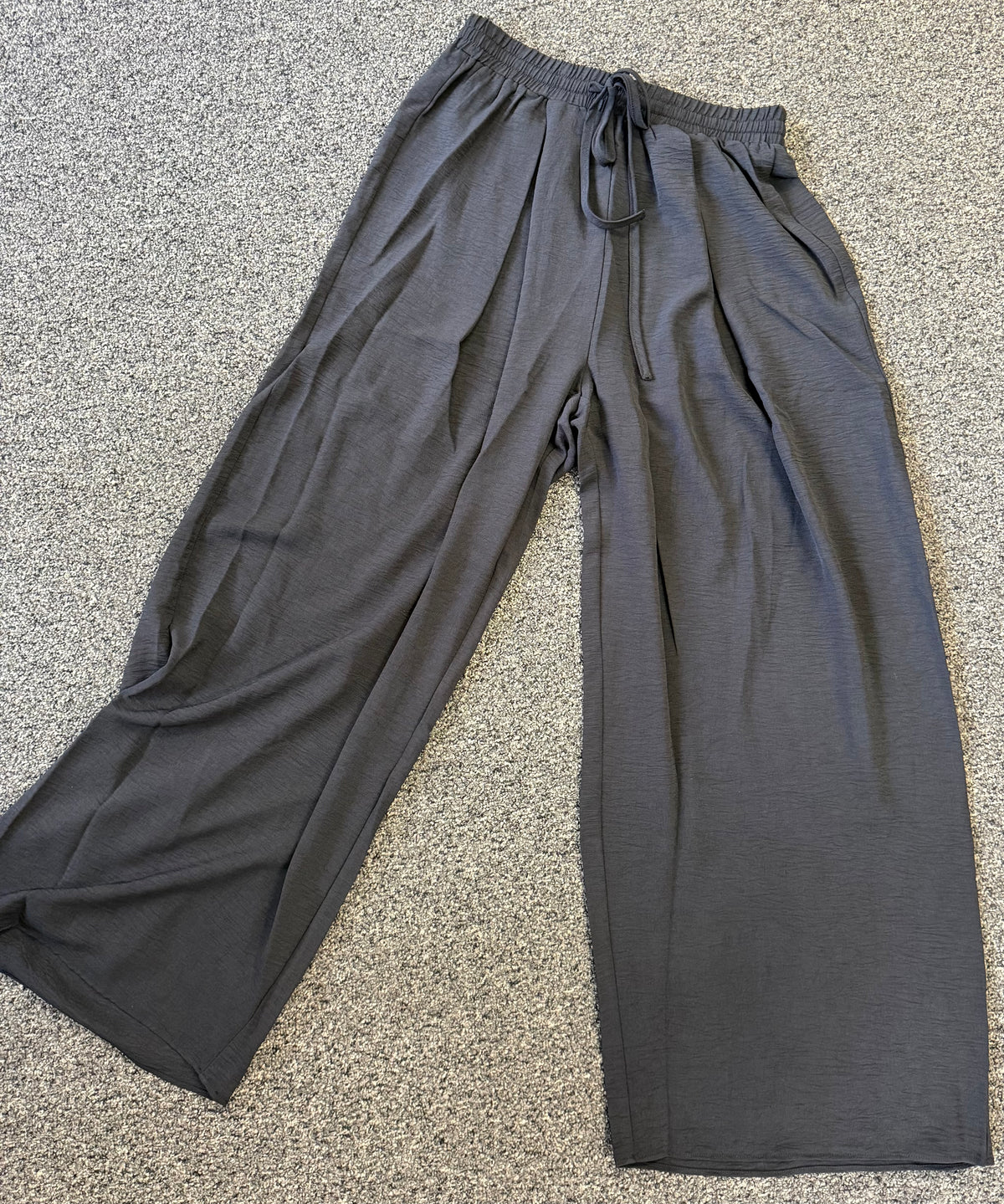 S-3x Black Dressy Chic Comfort Pant Elastic Waist | Queen Bee Boutique
