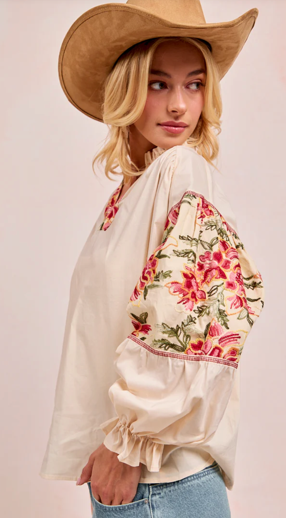 CREAM WOVEN TOP EMBROIDERY ROSES RUFFLED EDGE