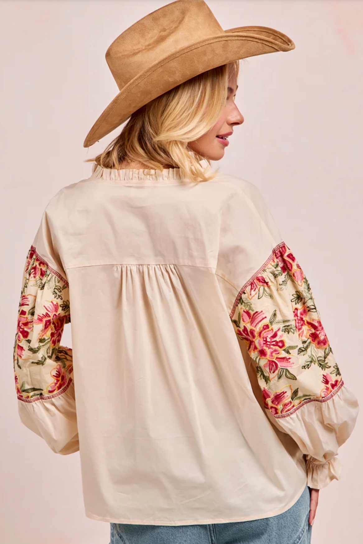 CREAM WOVEN TOP EMBROIDERY ROSES RUFFLED EDGE