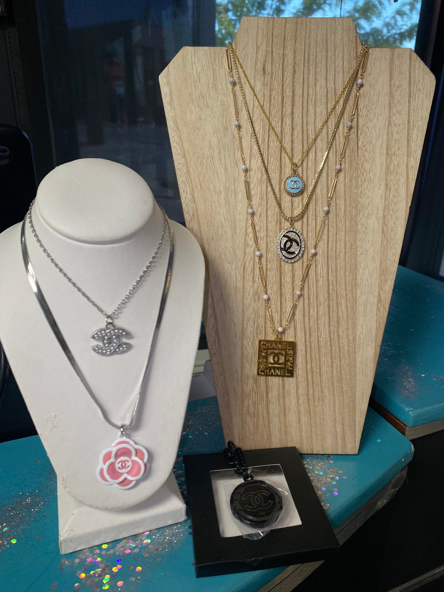 Sparkling statement pieces - rings, necklaces, earrings - Designer Jewels Queen Bee Boutique