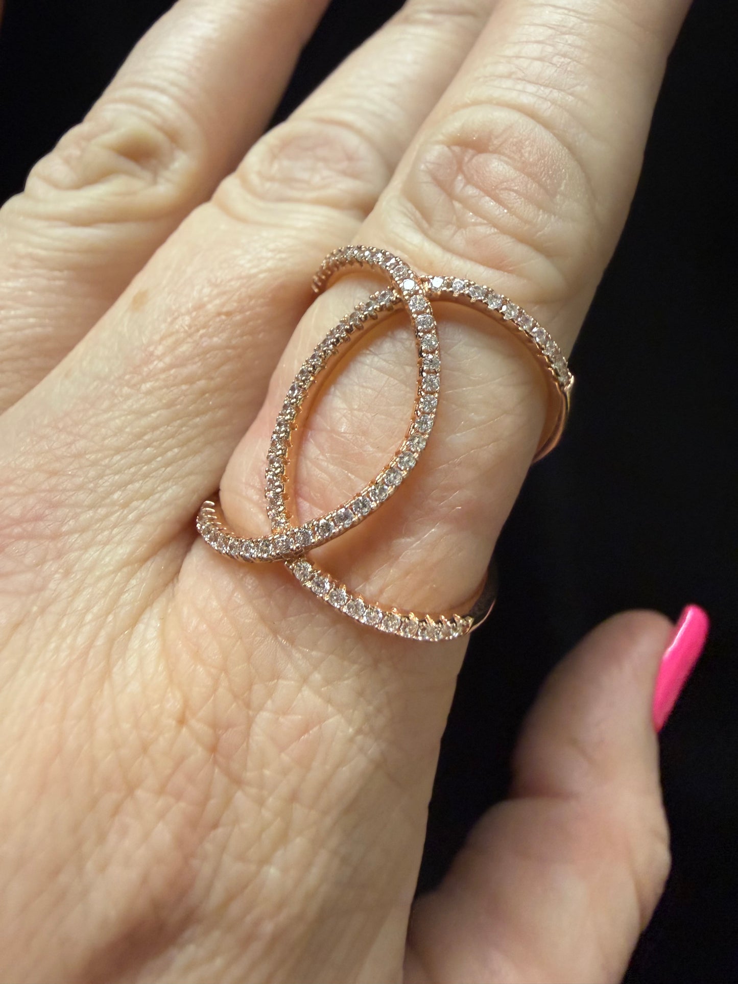 Open Split Ring Rose | Queen Bee Boutique