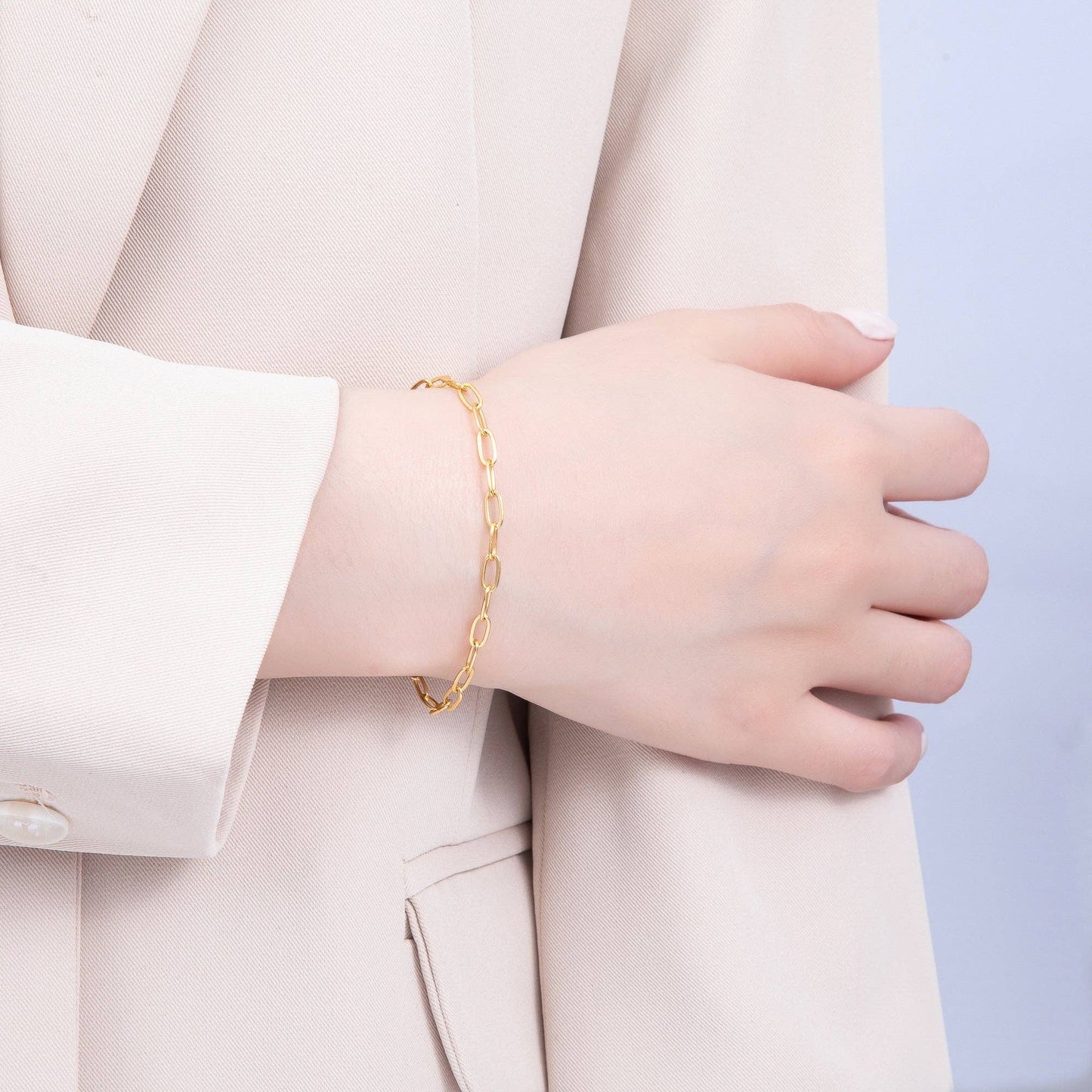 18K Gold Filled 7.4mm x 3.6mm Minimalist Paperclip Chain 6.5 Inch Bracelet | Queen Bee Boutique