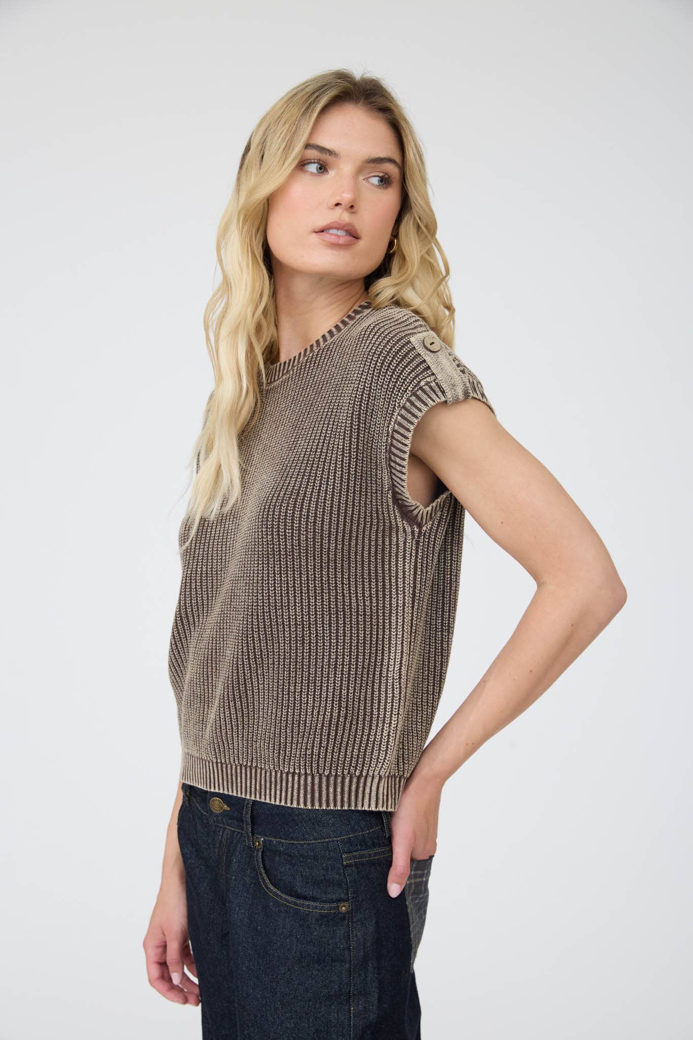 ACID WASHED TAB SLEEVE BACK BUTTON KNIT TOP | Queen Bee Boutique