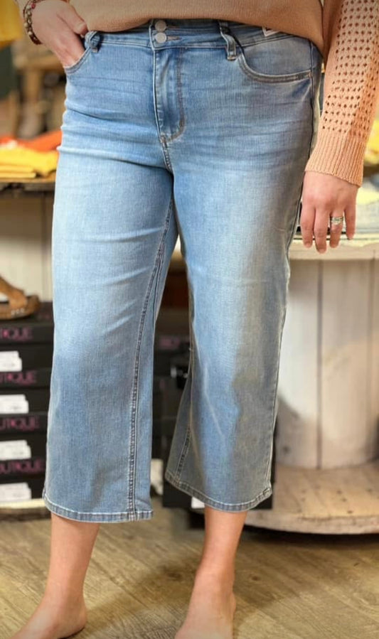 Judy Blue Medium Wash Cropped Capri- Moisture Wicking Denimb