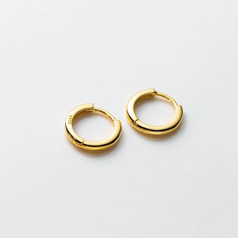 Dainty Minimalist Huggie Hoop Earring in 925 Gold Plated | Queen Bee Boutique