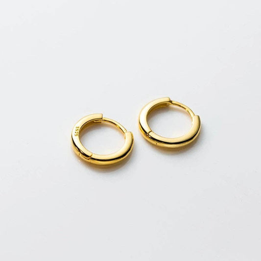 Dainty Minimalist Huggie Hoop Earring in 925 Gold Plated | Queen Bee Boutique