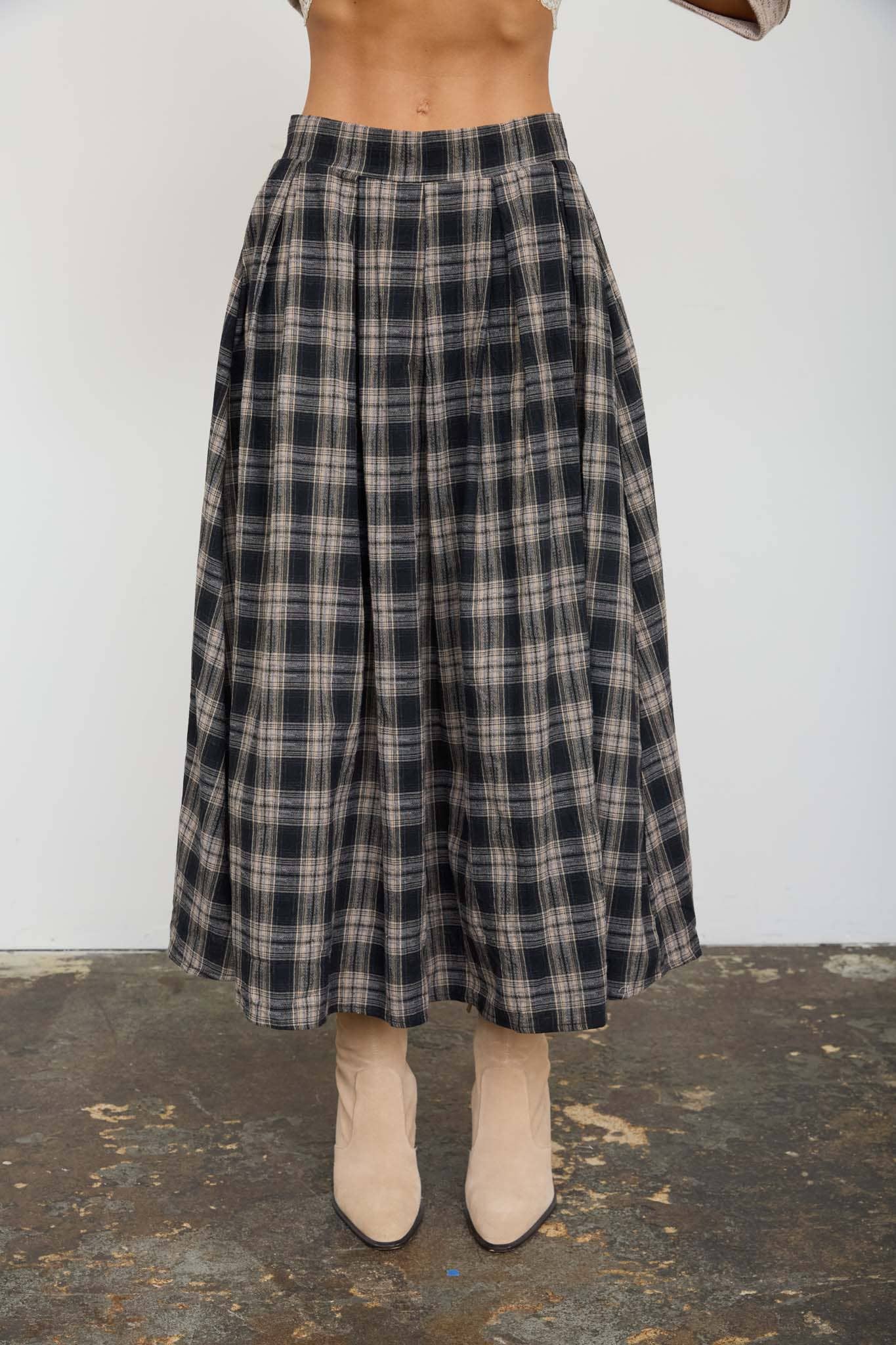 PLAID PLEATED MIDI SKIRT FALLWINTER | Queen Bee Boutique