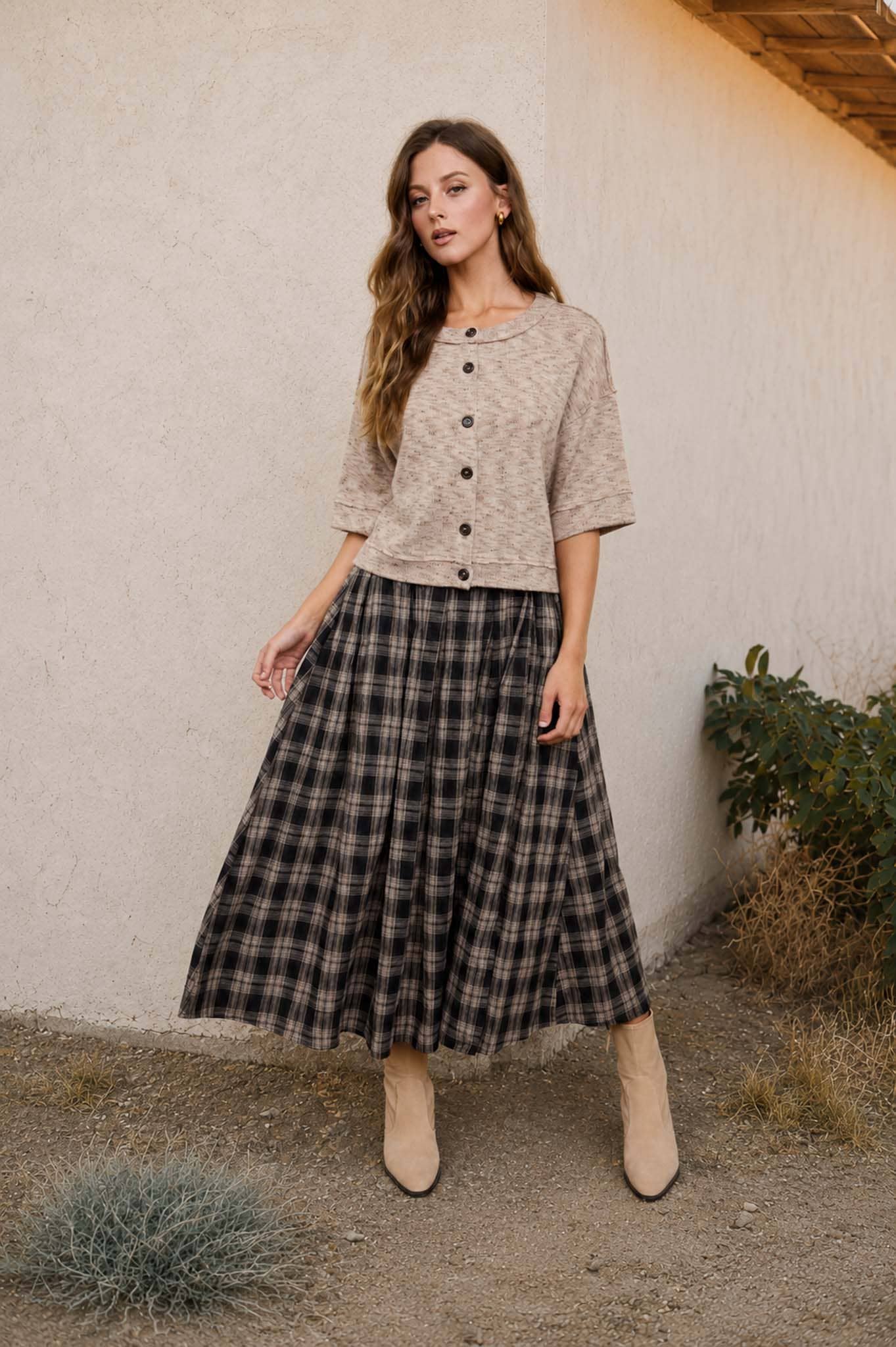 MARLED BUTTON DOWN SHORT SLEEVE RAW EDGE KNIT TOP |QUEEN BEE