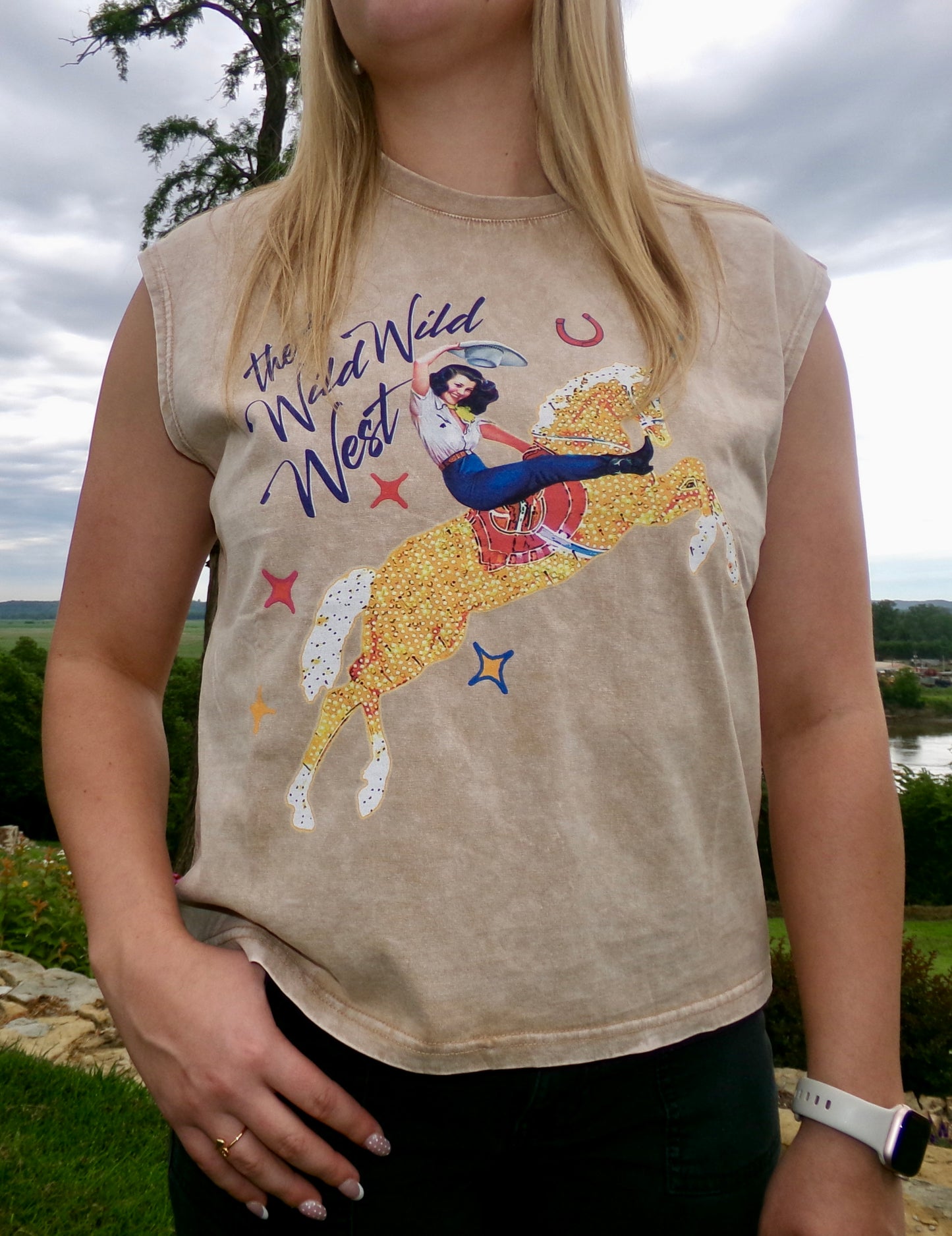 THE WILD WILD WEST TEE COWGIRL BOHO RODEO CHIC | Queen Bee Boutique