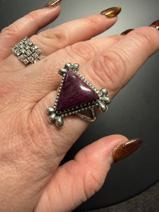 Triangle Purple Spiny Ring