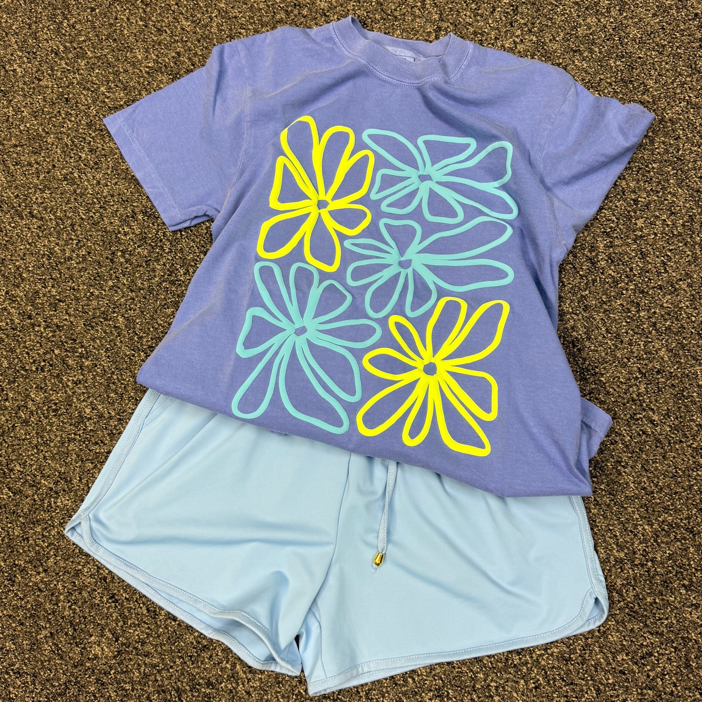 Bright Puff Flowers Tee Summertime Pool Side Fun Graphic Tee | Queen Bee Boutique