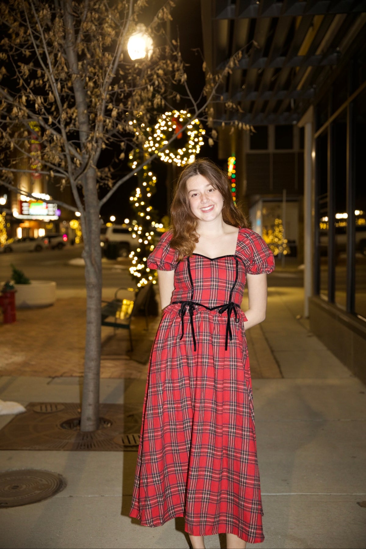 HOLIDAY PLAID PUFF MIDI DRESS