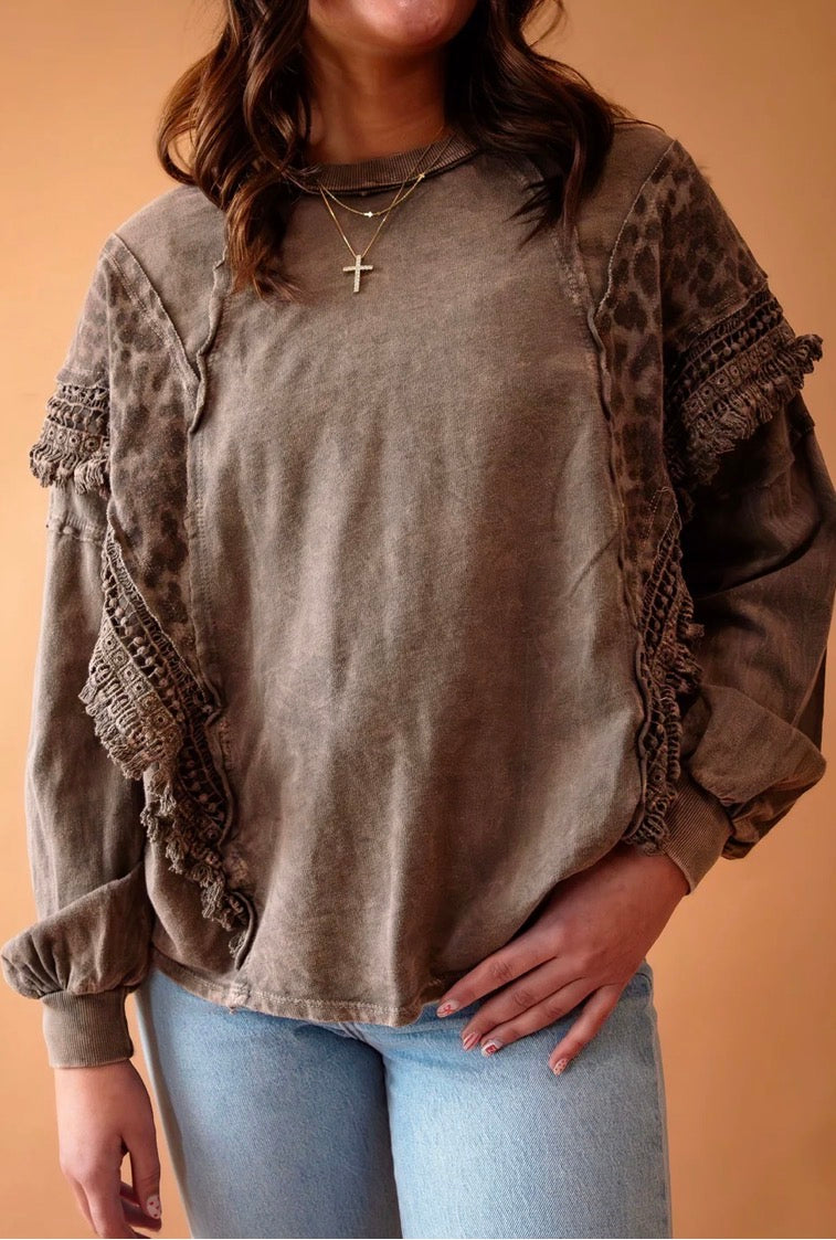 Fall for Me Leopard Rustic Long Sleeve Top | Queen Bee Boutique