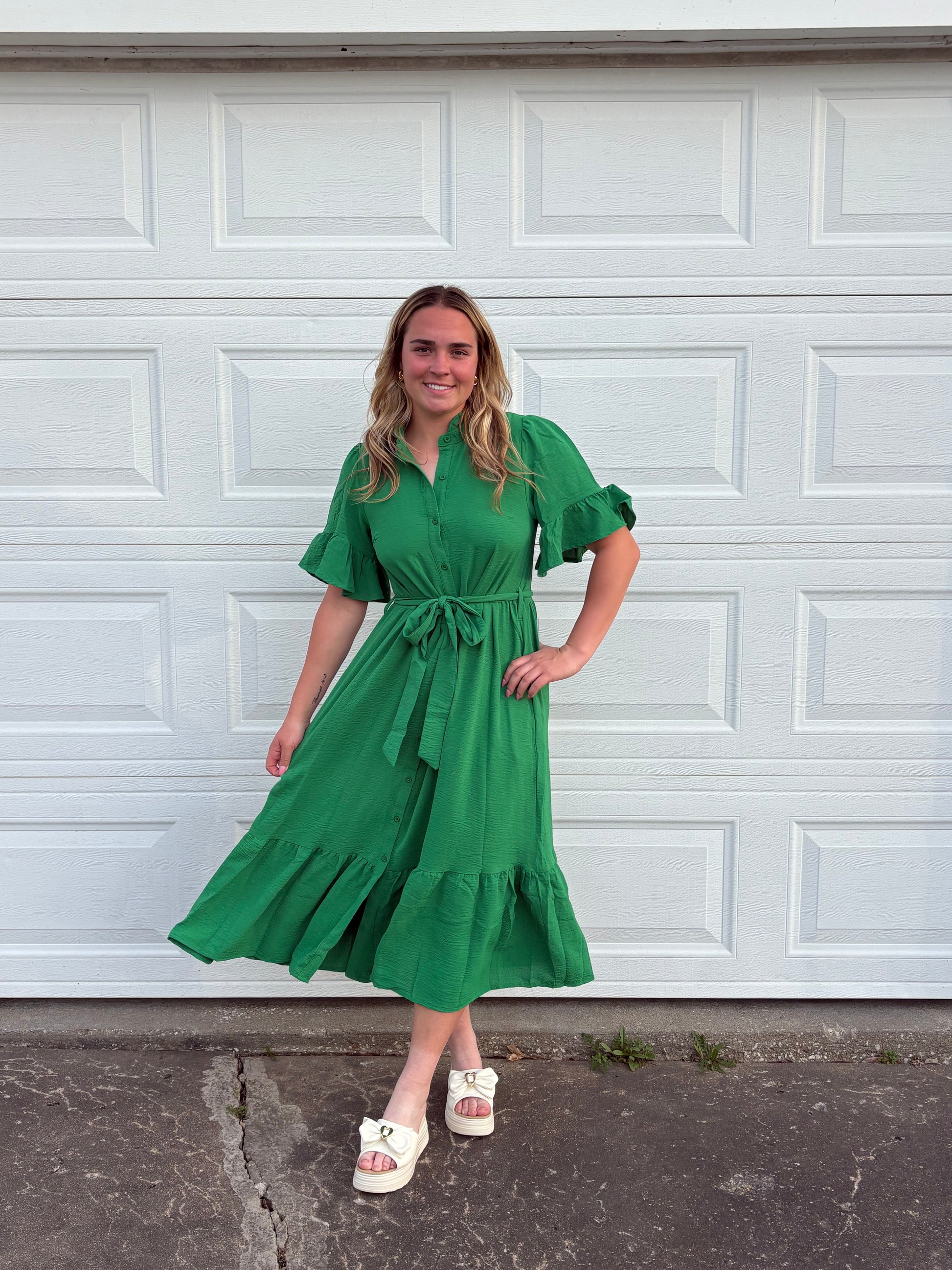 Tiered Kelly Green Belted Dress 1/2 Sleeve Flutter | Queen Bee Boutique S Tiered Kelly Green Belted Dress 1/2 Sleeve Flutter | Queen Bee Boutique S