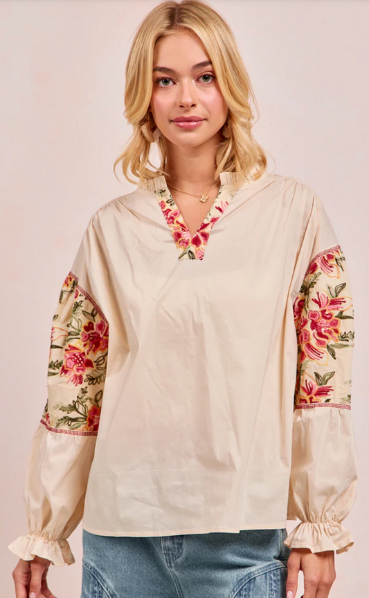 CREAM WOVEN TOP EMBROIDERY ROSES RUFFLED EDGE