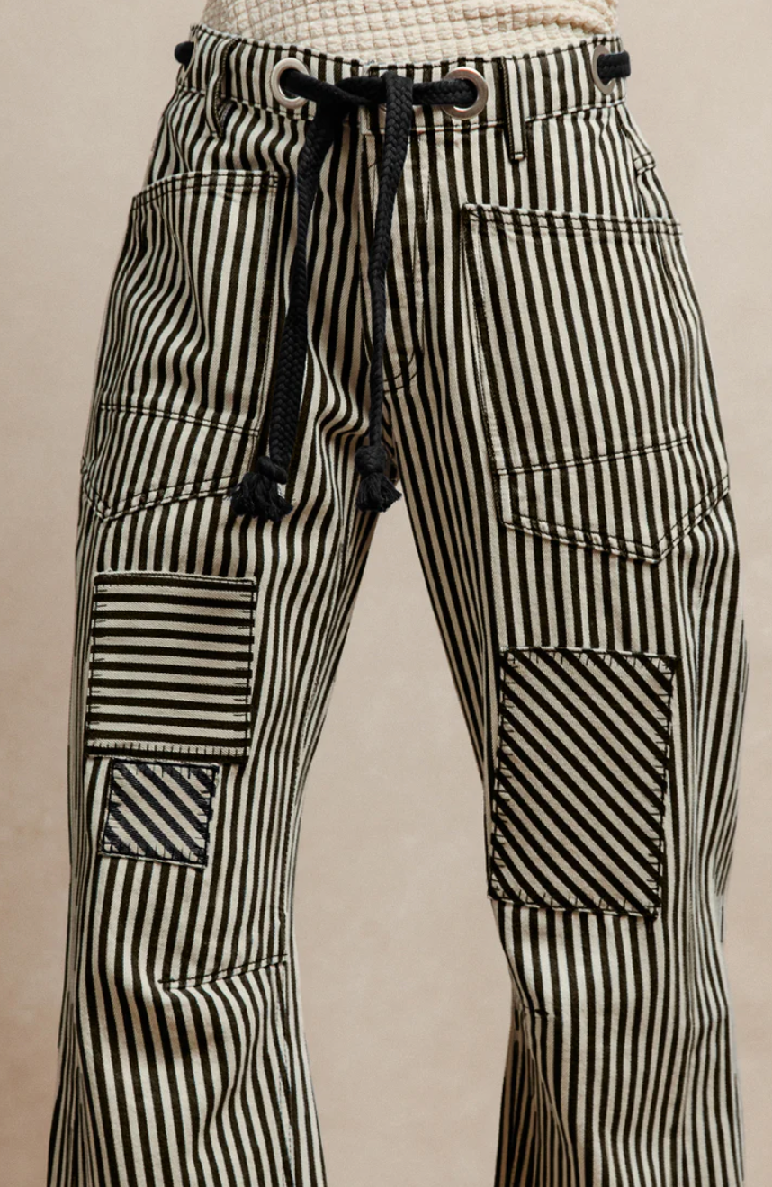 STRIPED TWILL BARREL PANTS