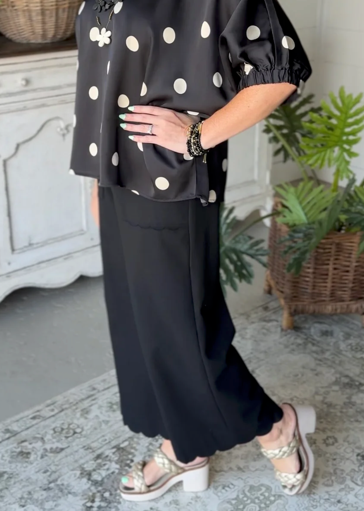 Emmy Scalloped Black Pant | Queen Bee Boutique