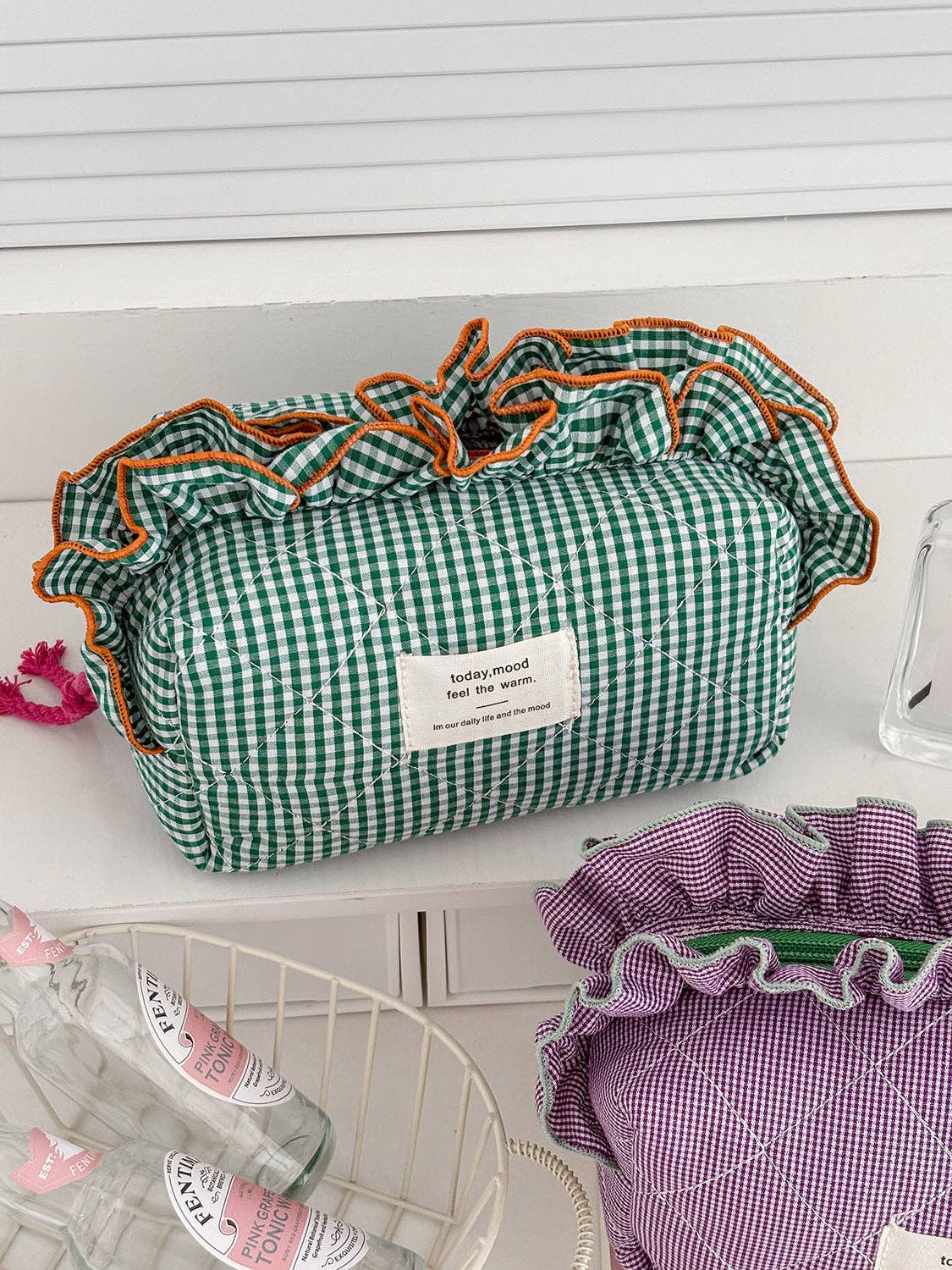 Ruffle Top Quilted Makeup Bag | Queen Bee Boutique
